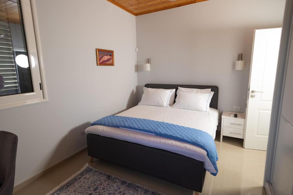 Vila&apartments Kadare Guest house *